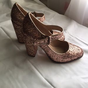 Gold Glitter Mary Janes 🌟